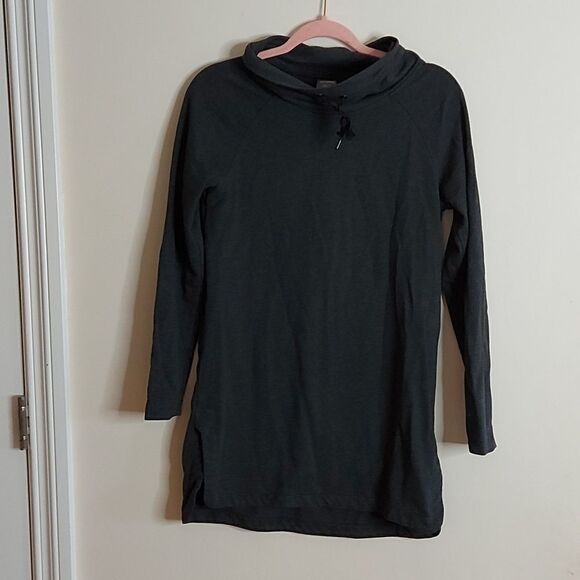 Joe Fresh Activewear tunic sz. S - Picture 1 of 3